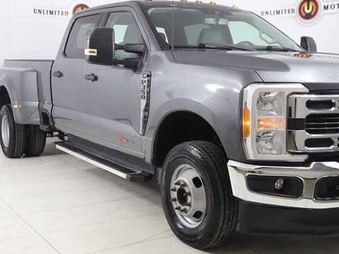 Used 2023 Ford F350 XLT image 36
