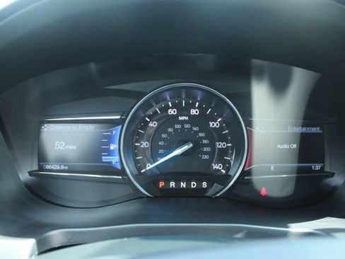 Used 2019 Ford Explorer XLT w/ Equipment Group 202A FWD image 26