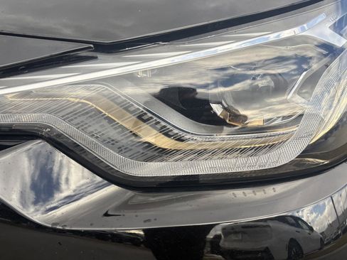 Used 2023 BMW 230i xDrive 230i xDrive w/ Premium Package image 6