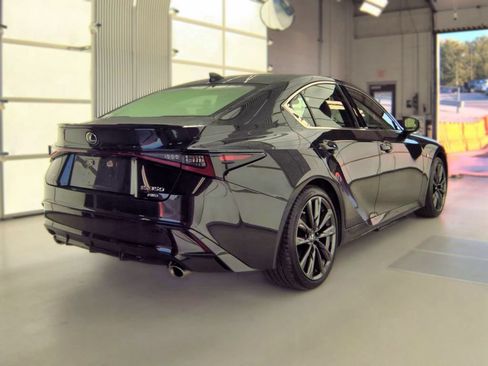 Used 2022 Lexus IS 350 F Sport AWD/4WD image 7