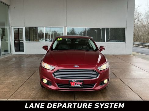 Used 2015 Ford Fusion Titanium image 2