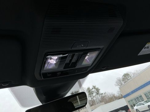 New 2026 Volkswagen Atlas Cross Sport SEL R-Line image 21