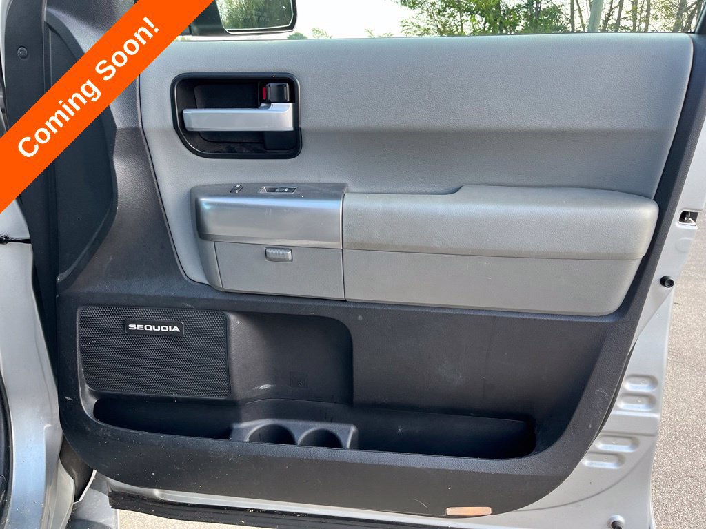 Used 2021 Toyota Sequoia Limited AWD/4WD image 40