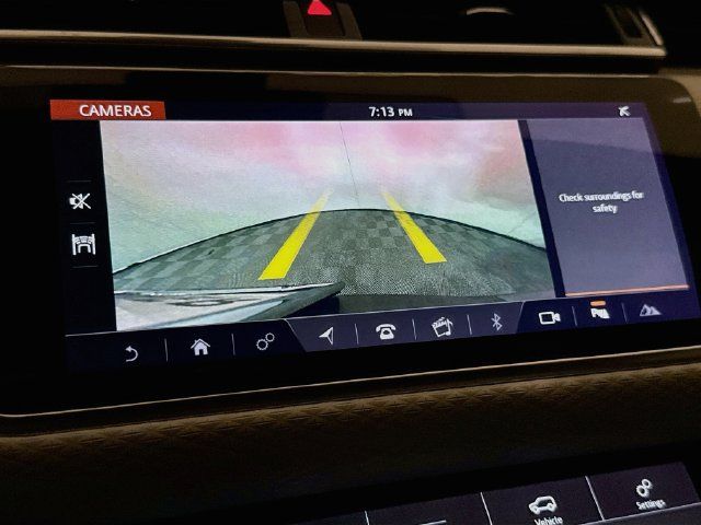 Used 2020 Land Rover Range Rover Velar R-Dynamic S AWD/4WD image 17