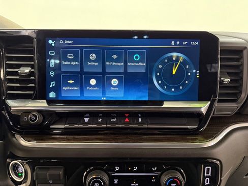 Used 2024 Chevrolet Silverado 2500 LT image 22