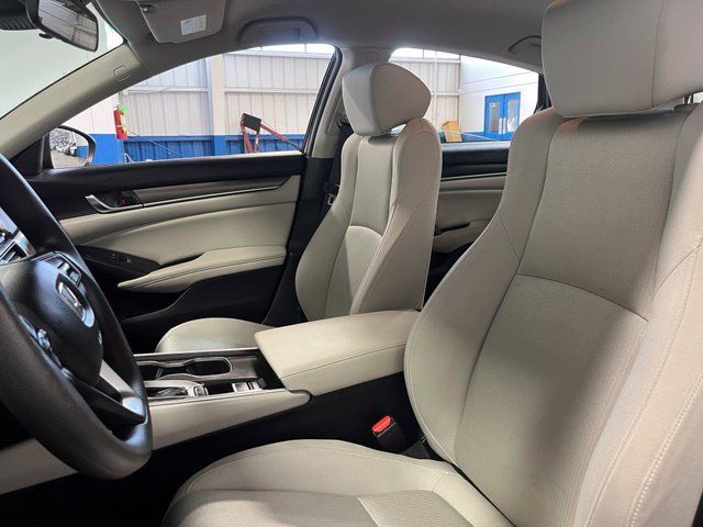 Used 2018 Honda Accord LX image 23