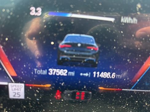 Used 2023 BMW i4 eDrive35 w/ Premium Package RWD image 1
