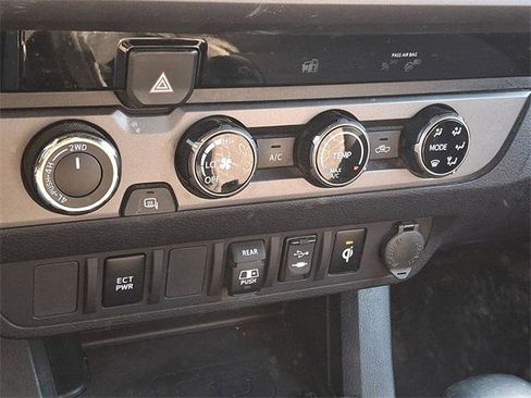 Certified 2018 Toyota Tacoma TRD Sport image 15