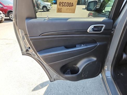 Used 2021 Jeep Grand Cherokee Laredo X RWD image 27