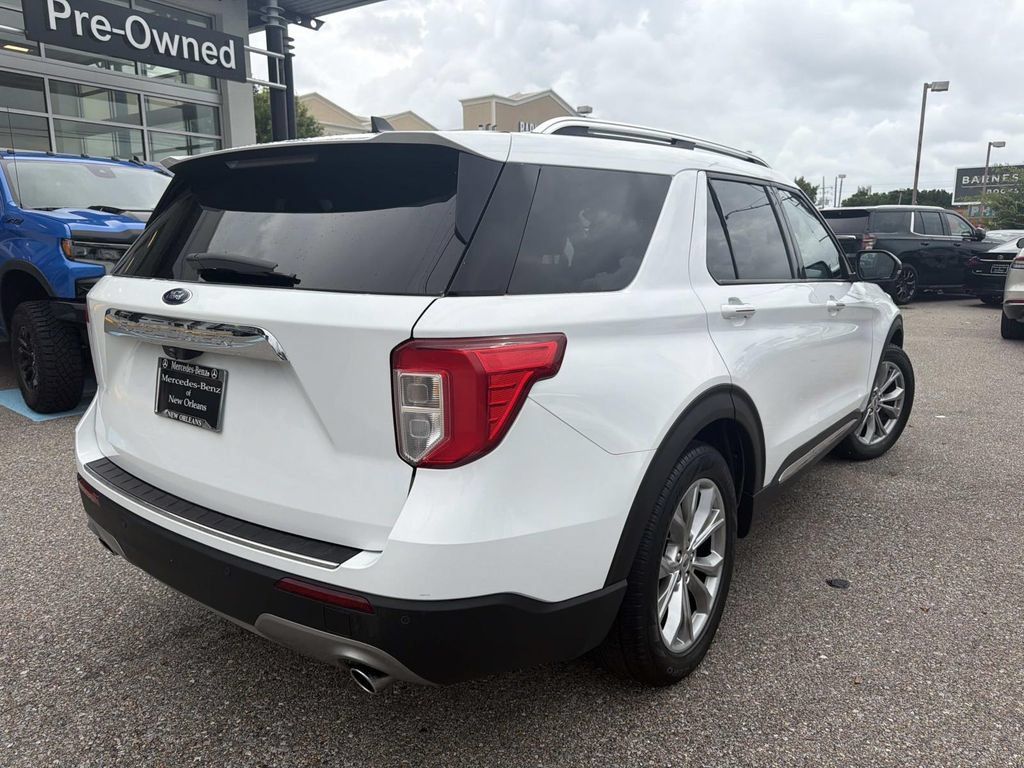 Used 2021 Ford Explorer Limited w/ Equipment Group 301A RWD image 7