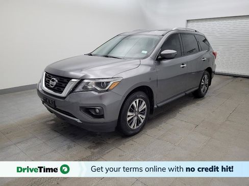 Used 2020 Nissan Pathfinder SV image 1