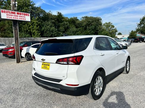 Used 2022 Chevrolet Equinox LT image 2