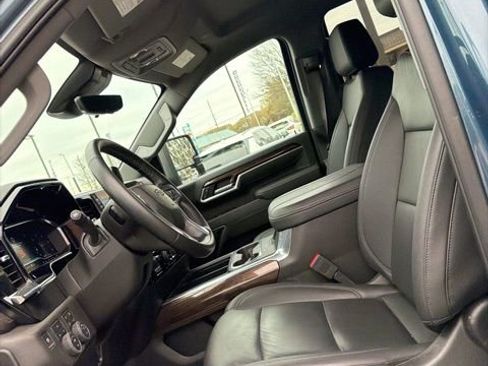 Used 2025 Chevrolet Silverado 2500 LT w/ Trail Boss Package image 14