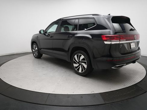 Used 2024 Volkswagen Atlas SE AWD/4WD image 34
