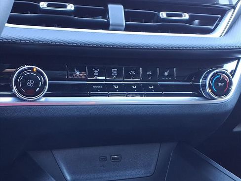 New 2026 Chevrolet Equinox LT image 15