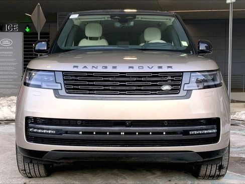 New 2026 Land Rover Range Rover Long Wheelbase SE image 3