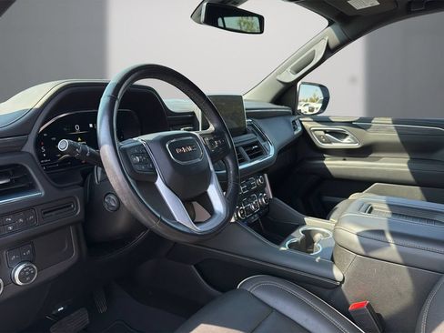 Used 2022 GMC Yukon SLT w/ SLT Premium Package AWD/4WD image 13