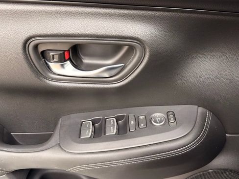 Certified 2024 Honda HR-V EX-L image 31