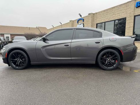 Used 2016 Dodge Charger SXT w/ Plus Group image 8