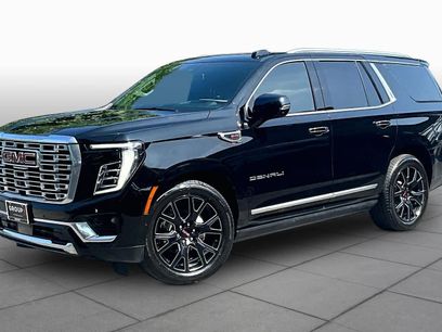 Used 2025 GMC Yukon Denali w/ Sun & Power Step Package