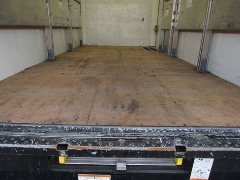 Used 2022 GMC Savana 3500 Extended w/ Power Convenience Package image 24