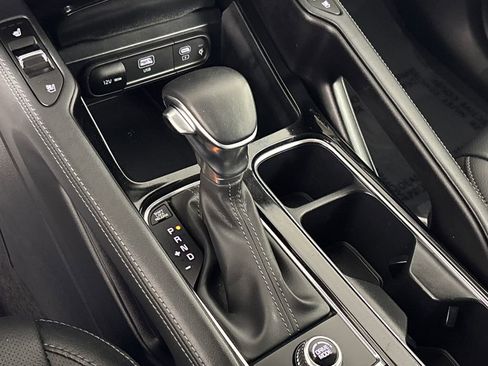 Used 2024 Kia Telluride EX w/ EX Captain's Chair Package image 24