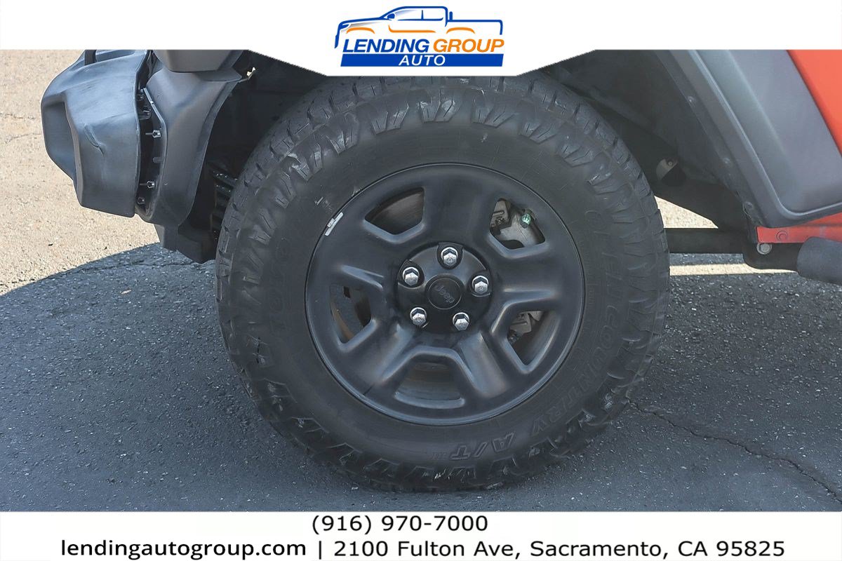 Used 2018 Jeep Wrangler Unlimited Sport AWD/4WD image 9