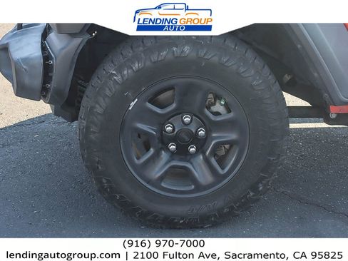 Used 2018 Jeep Wrangler Unlimited Sport image 9