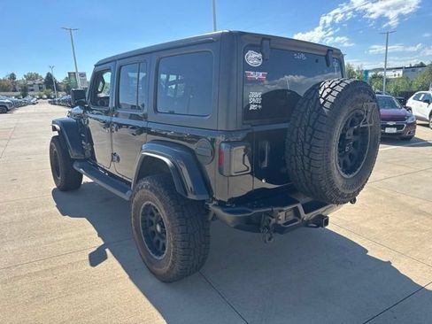 Used 2019 Jeep Wrangler Unlimited Sahara AWD/4WD image 7