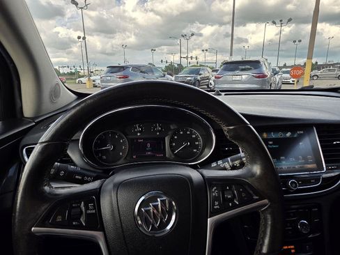 Used 2020 Buick Encore Preferred FWD image 25