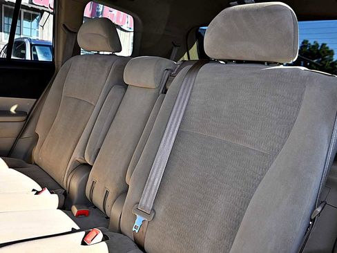 Used 2013 Toyota Highlander FWD image 12