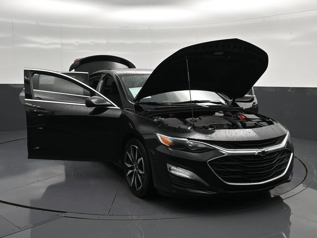 Used 2024 Chevrolet Malibu RS FWD image 32