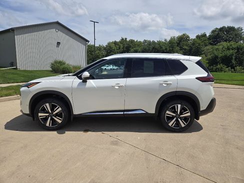 Used 2023 Nissan Rogue SL w/ SL Premium Package AWD/4WD image 5