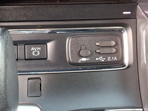 Used 2021 Subaru Ascent Premium w/ Convenience Package image 28