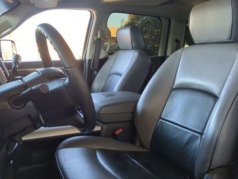 Used 2017 RAM 2500 SLT image 6