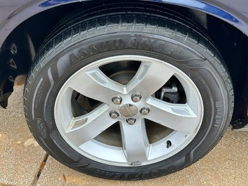 Used 2013 Dodge Challenger SXT image 20