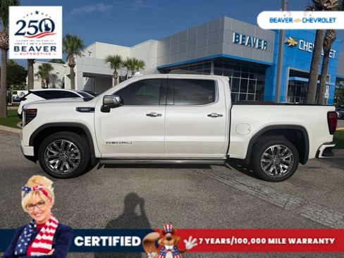 Used 2023 GMC Sierra 1500 Denali w/ Denali Reserve Package AWD/4WD image 7