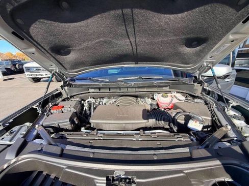 Used 2025 GMC Yukon AT4 Ultimate w/ LPO, Floor Liner Package AWD/4WD image 48