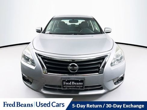 Used 2015 Nissan Altima 2.5 SV w/ Convenience Package image 2
