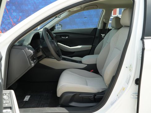 New 2026 Honda Accord LX image 16