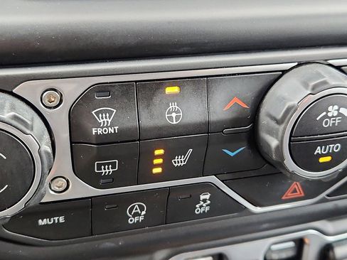 Used 2020 Jeep Gladiator Rubicon image 19