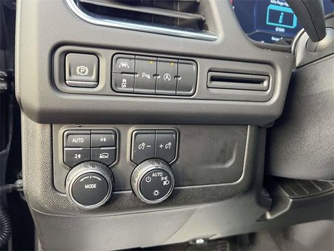 Certified 2024 Chevrolet Suburban LT image 26