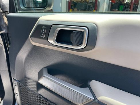 Used 2022 Ford Bronco Wildtrak AWD/4WD image 33
