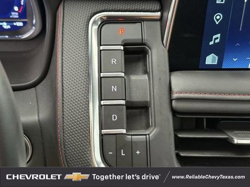 Used 2024 Chevrolet Suburban RST w/ Luxury Package AWD/4WD image 19