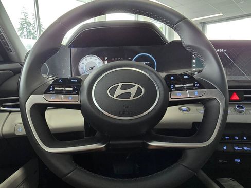 New 2026 Hyundai Elantra Limited FWD image 20