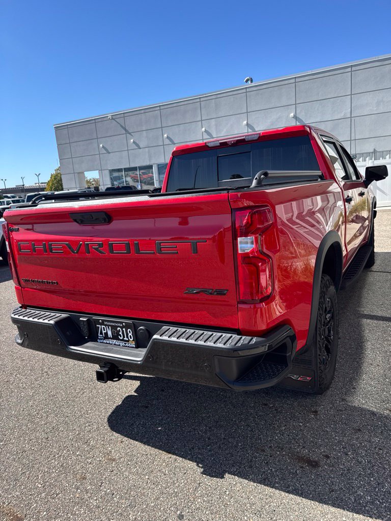 Used 2025 Chevrolet Silverado 1500 ZR2 w/ Technology Package AWD/4WD image 2