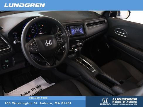 Used 2022 Honda HR-V EX image 8