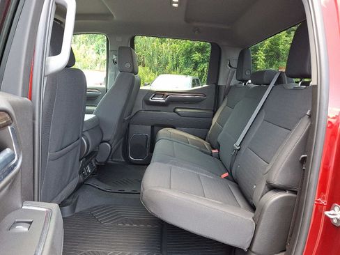 Used 2024 Chevrolet Silverado 1500 LT Trail Boss w/ Protection Package AWD/4WD image 10
