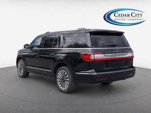 Used 2018 Lincoln Navigator Reserve w/ Technology Package AWD/4WD image 3
