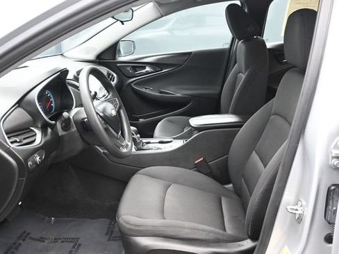 Used 2022 Chevrolet Malibu LT FWD image 7